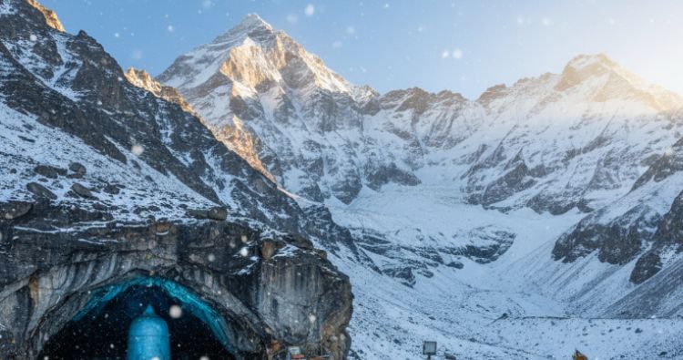 Pilgrims at the Amarnath Cave — sacred ice formation in Kashmir Himalayas